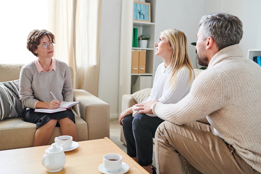 From Hurt to Healing: Alternatives to Couples Therapy in Calgary with SPARK